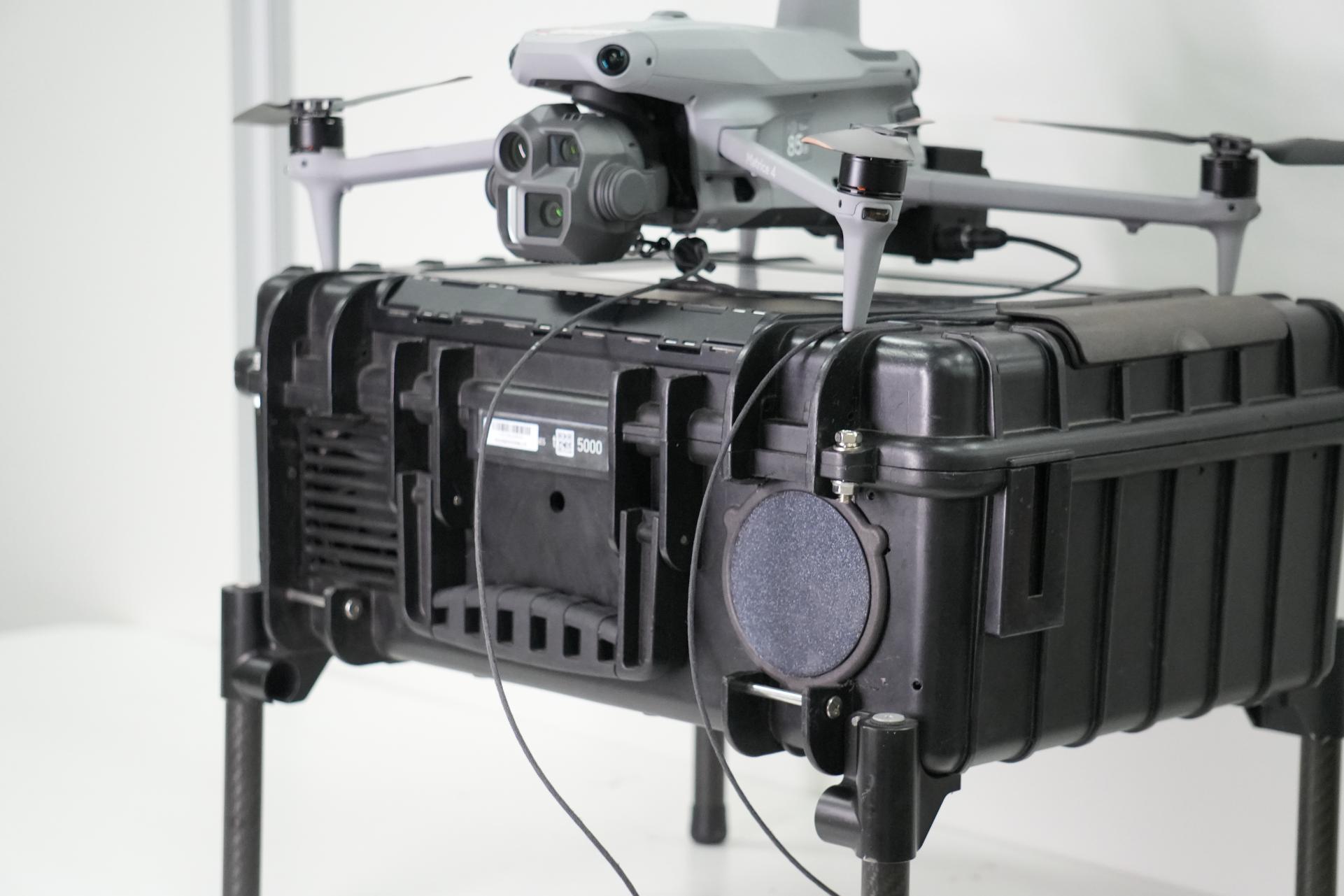 TE4 Tethered Power System für DJI Matrice 4 Serie – vergrösserte Ansicht